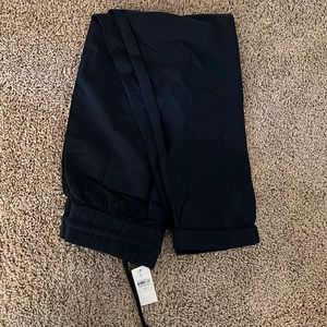 **NWT**Lou and Grey drawstring pants